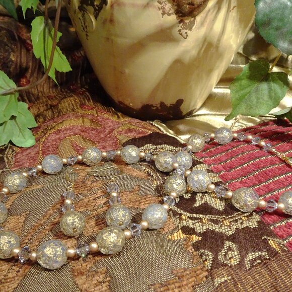 Handmade necklace/earring set in subtle smokey mauve with gold accents - Picture 9 of 9
